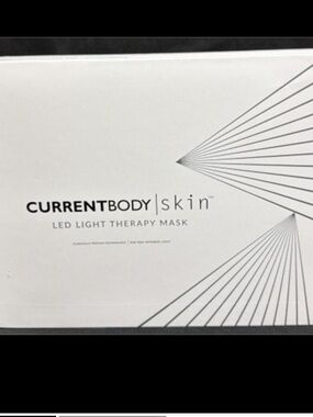 CurrentBody Skin LED Light Therapy Mask - White